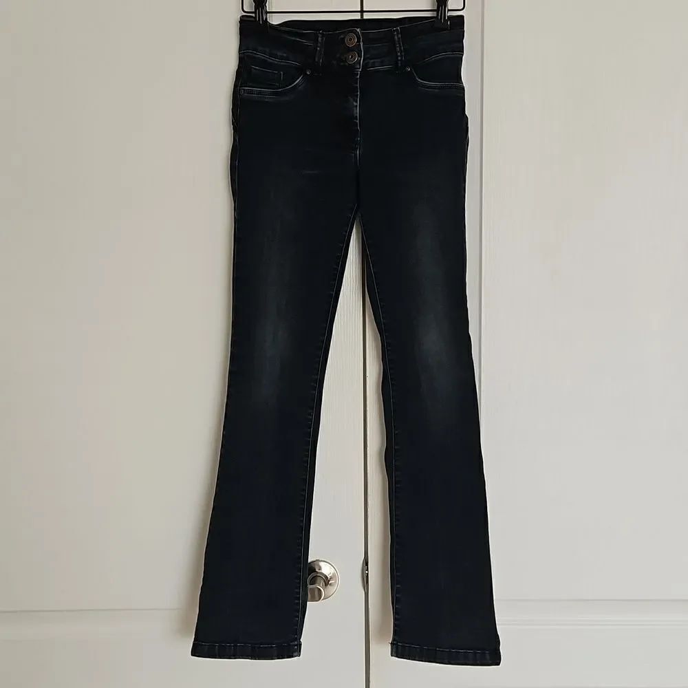 Next Jeans Women's Stretchy Bootcut Lift, Slim & Shape Mid-Rise Flared Jeans 4